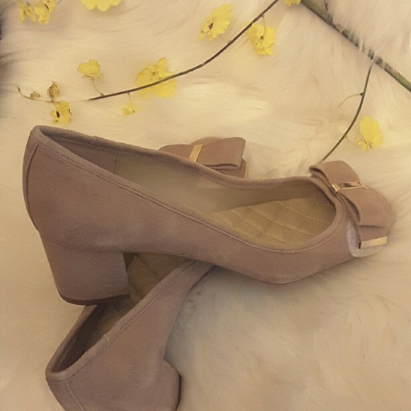 Michael kors genuine suede slip on shoes - Picture 4 of 8